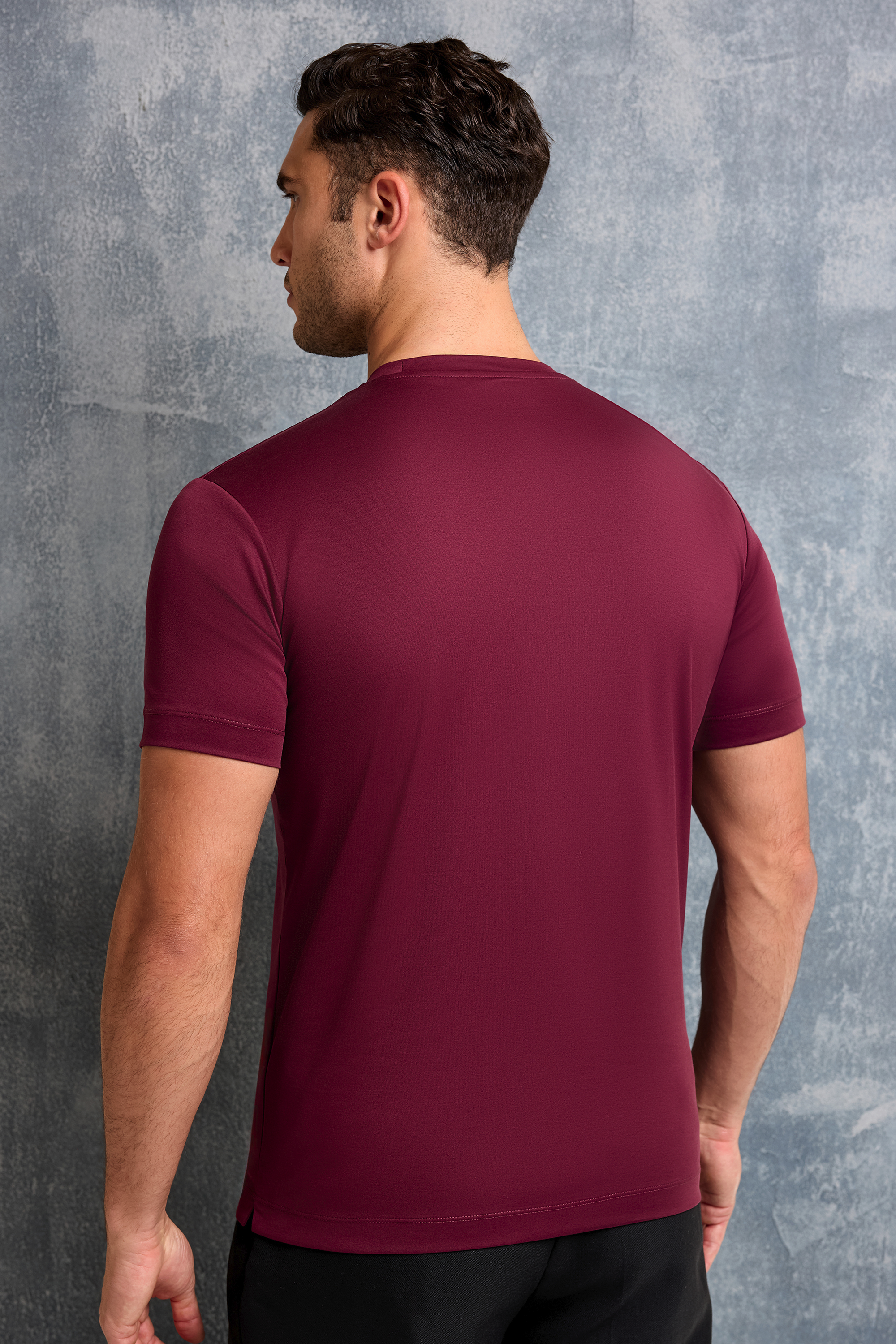 THE DESIO SLIM T-SHIRT