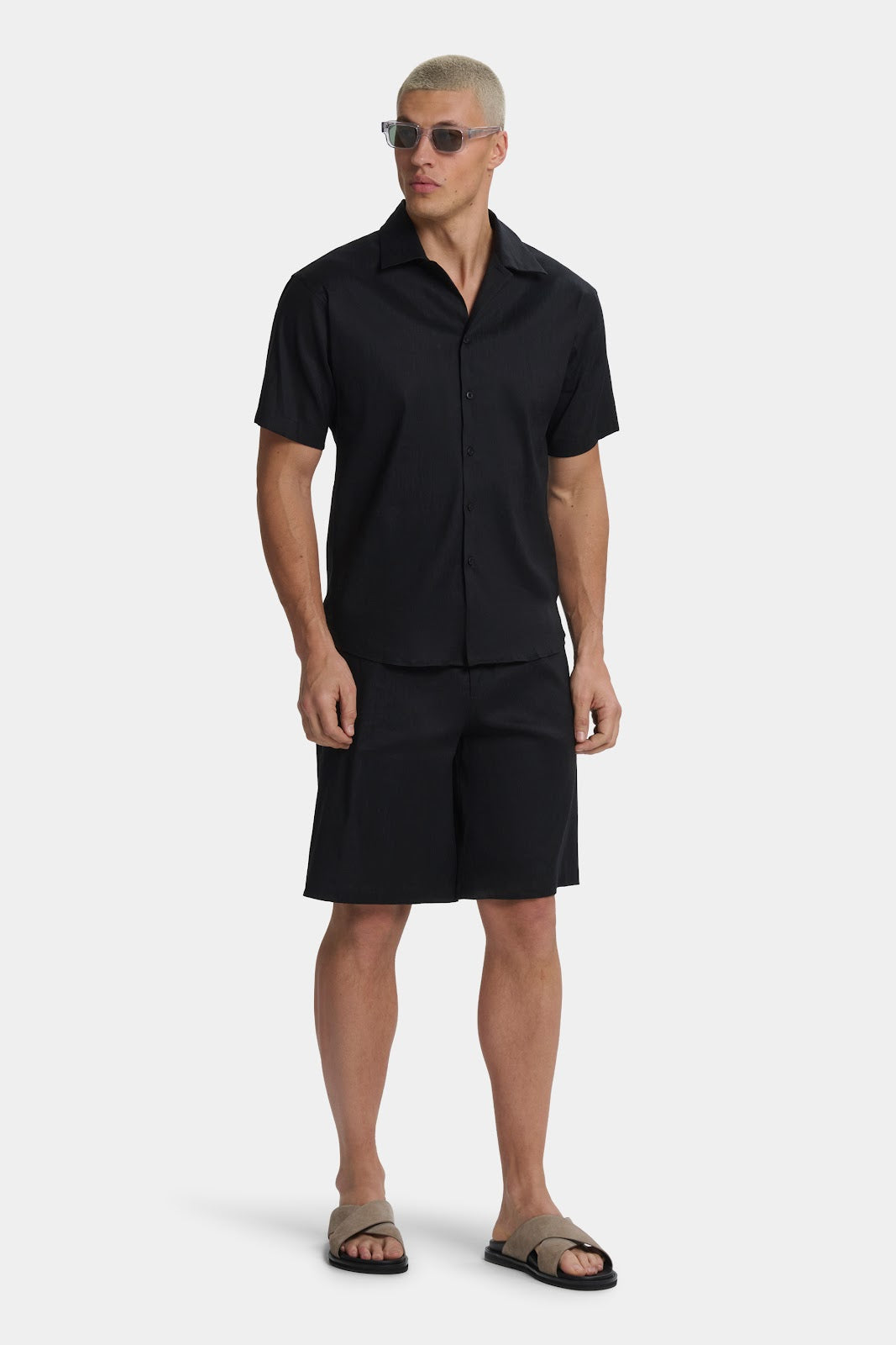 THE LINEN SHORTS