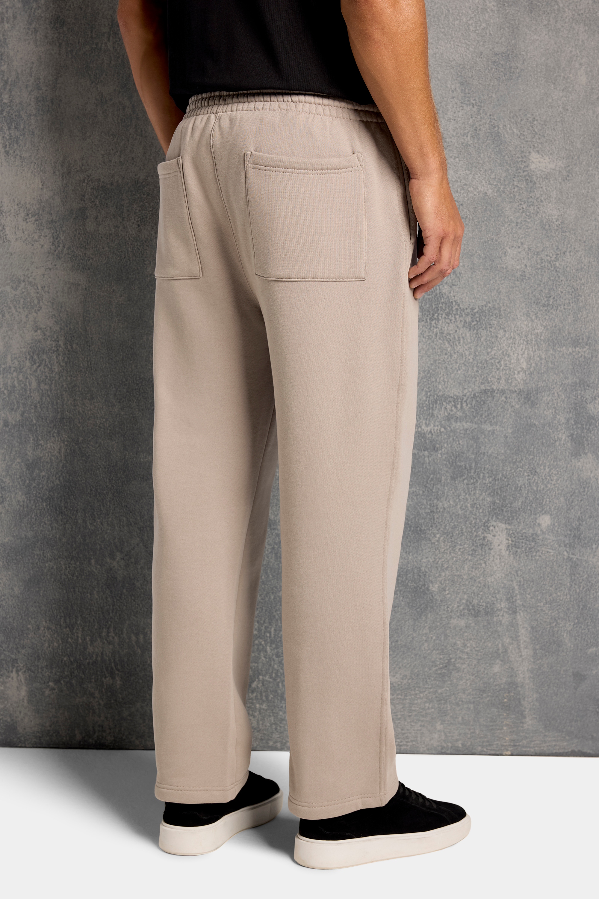 THE MILAN JOGGER