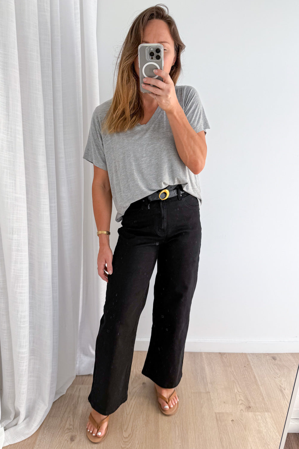 Harley Mid Rise Wide Leg Jeans Petite - Black