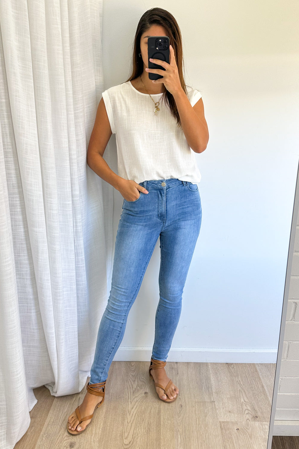Leigh Mid Rise Skinny Jean - Light Denim